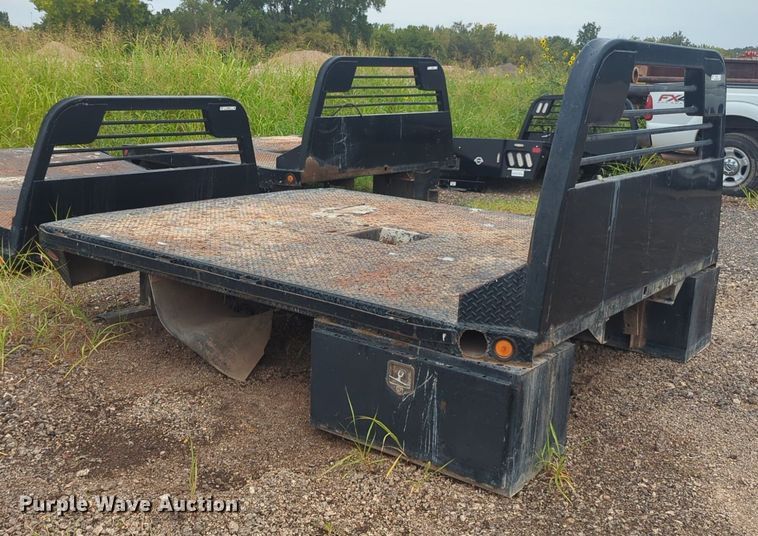 image for item EQ2064 CM flatbed pickup truck bed