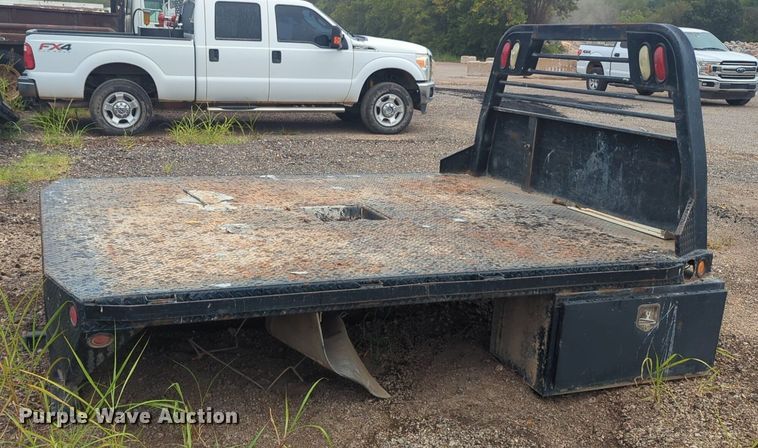 image for item EQ2064 CM flatbed pickup truck bed