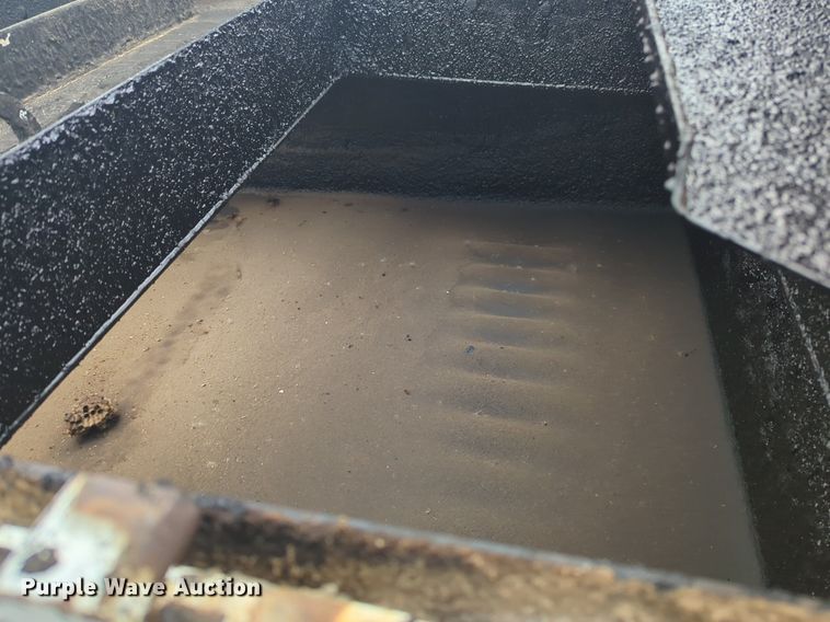 image for item EQ2071 Bearcat 250 crack sealer