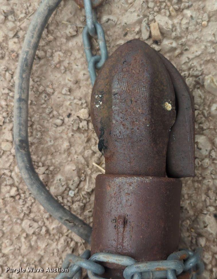 image for item EQ2071 Bearcat 250 crack sealer