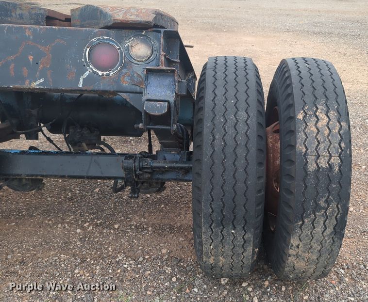 image for item EQ2074 Fruehauf  EL-W1 trailer dolly 