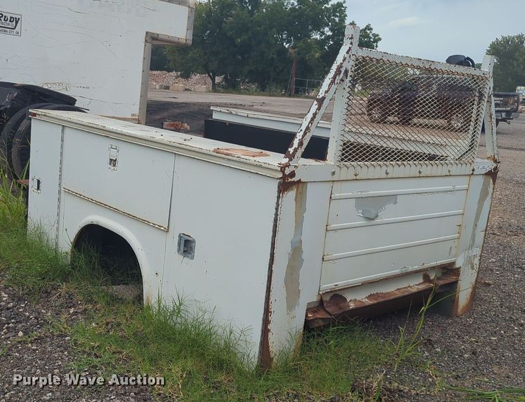 image for item EQ2075 Knapheide  696J1 utility bed