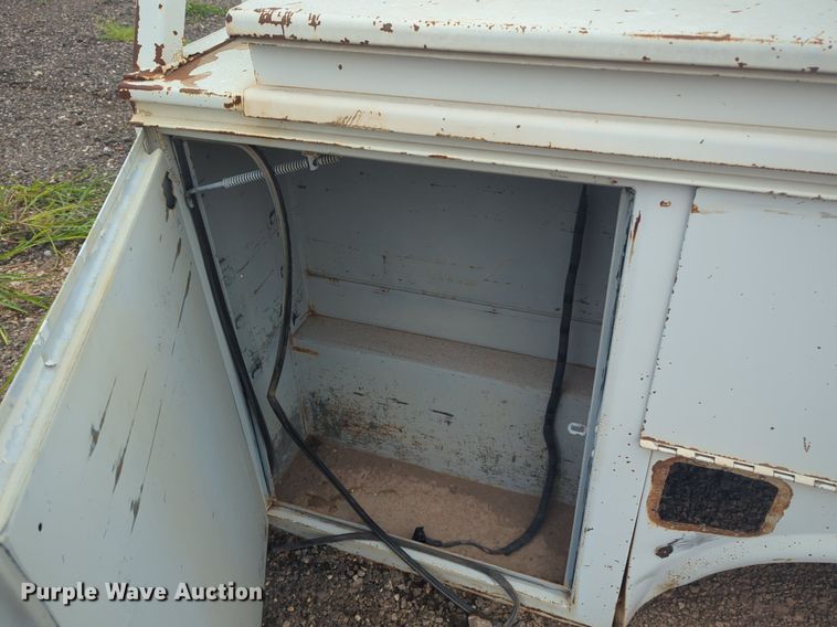 image for item EQ2075 Knapheide  696J1 utility bed