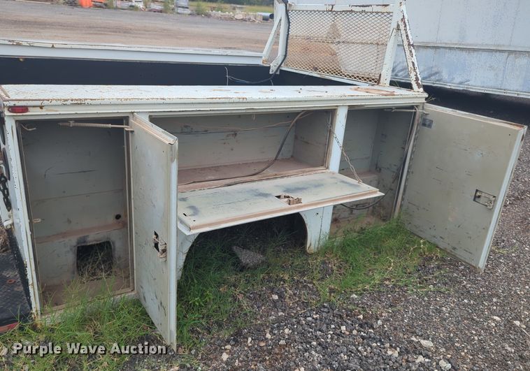 image for item EQ2075 Knapheide  696J1 utility bed