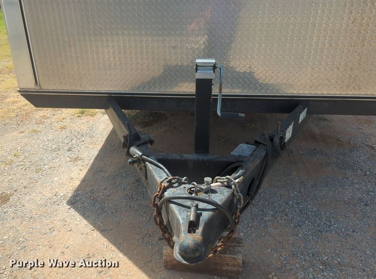 image for item EQ2083 2006 Carson trailer Racer enclosed cargo trailer