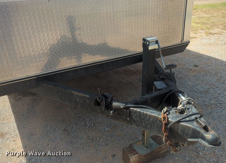 image for item EQ2083 2006 Carson trailer Racer enclosed cargo trailer