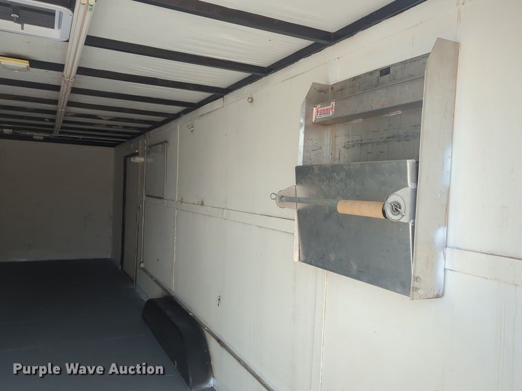 image for item EQ2083 2006 Carson trailer Racer enclosed cargo trailer