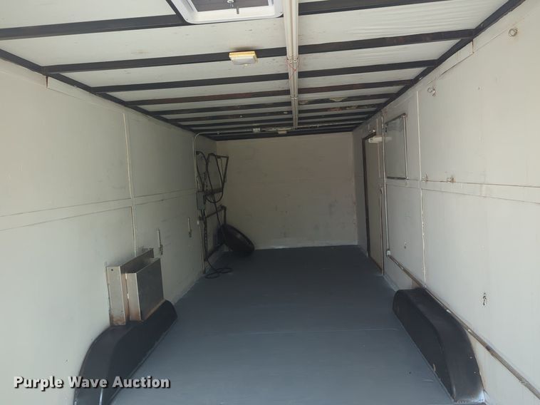 image for item EQ2083 2006 Carson trailer Racer enclosed cargo trailer