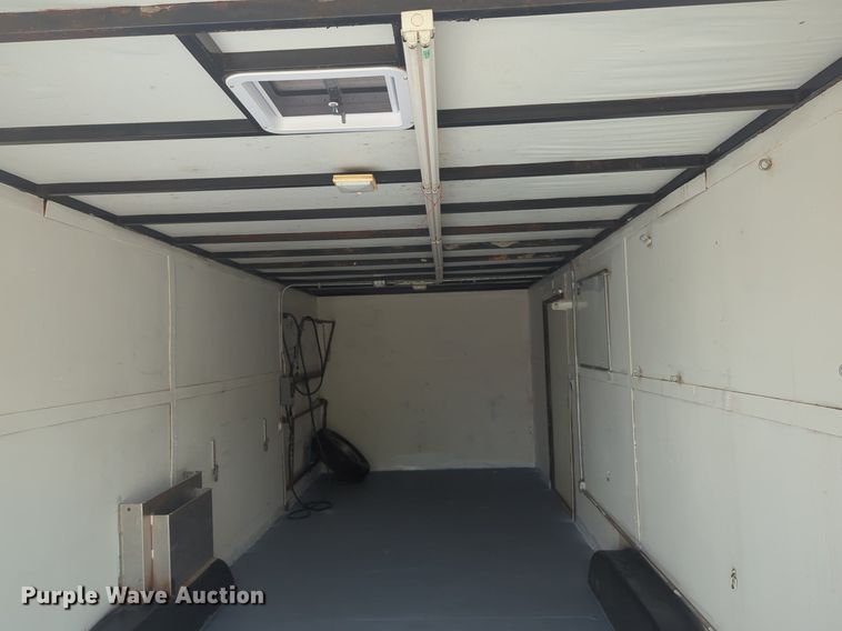 image for item EQ2083 2006 Carson trailer Racer enclosed cargo trailer