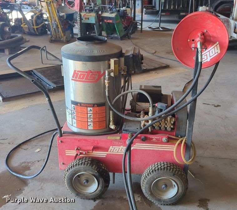 image for item EQ2092 Hotsy HC340R/L pressure washer