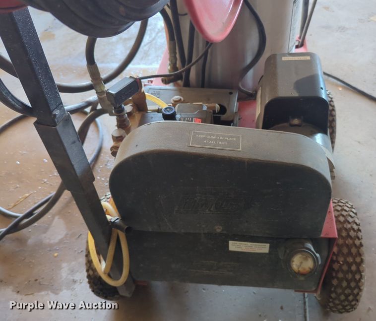 image for item EQ2092 Hotsy HC340R/L pressure washer