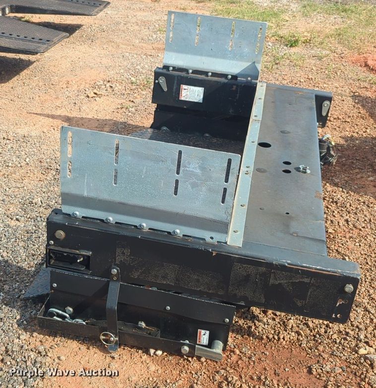 image for item EQ2111 Maxon ME2 end gate lift