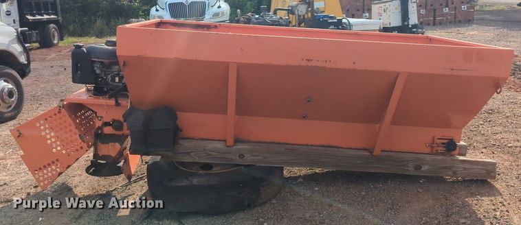 image for item EQ2113 Spreader