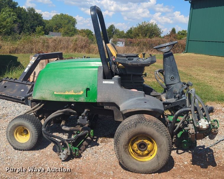 image for item EQ2137 John Deere reel mower