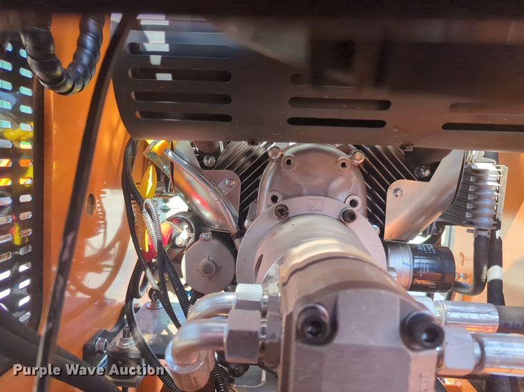 image for item EQ2140 LandHero LDH-T460 compact utility loader