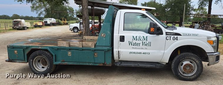 image for item EQ2501 2012 Ford F350 Super Duty XL flatbed pickup truck