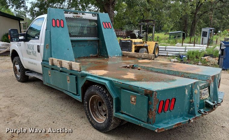 image for item EQ2501 2012 Ford F350 Super Duty XL flatbed pickup truck