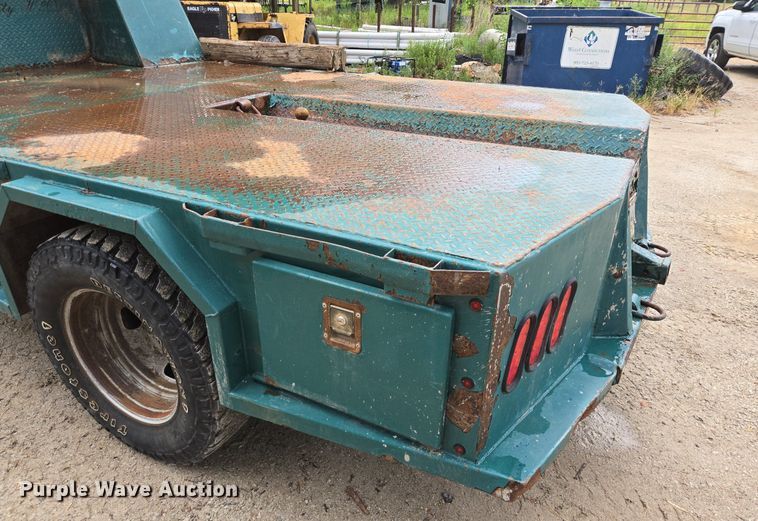 image for item EQ2501 2012 Ford F350 Super Duty XL flatbed pickup truck