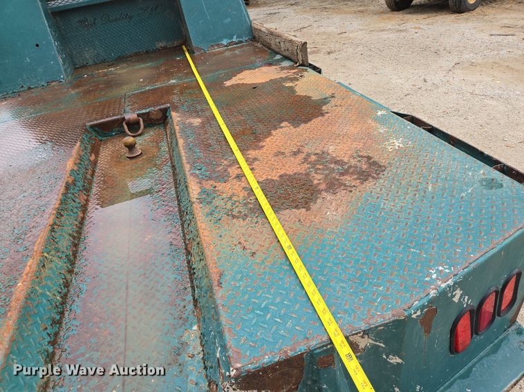 image for item EQ2501 2012 Ford F350 Super Duty XL flatbed pickup truck