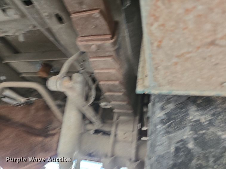 image for item EQ2501 2012 Ford F350 Super Duty XL flatbed pickup truck