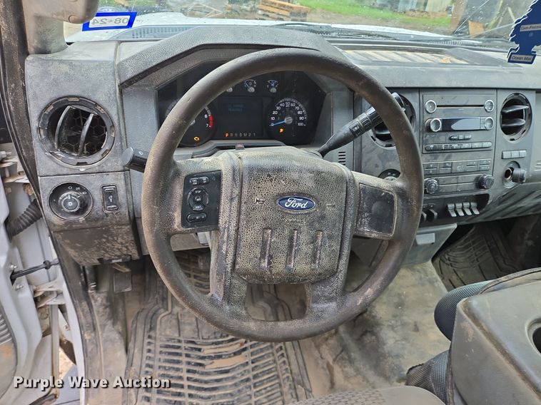 image for item EQ2501 2012 Ford F350 Super Duty XL flatbed pickup truck