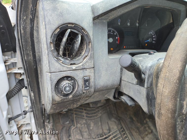 image for item EQ2501 2012 Ford F350 Super Duty XL flatbed pickup truck