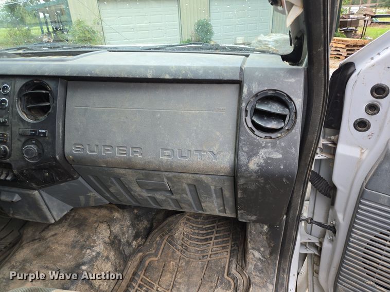 image for item EQ2501 2012 Ford F350 Super Duty XL flatbed pickup truck