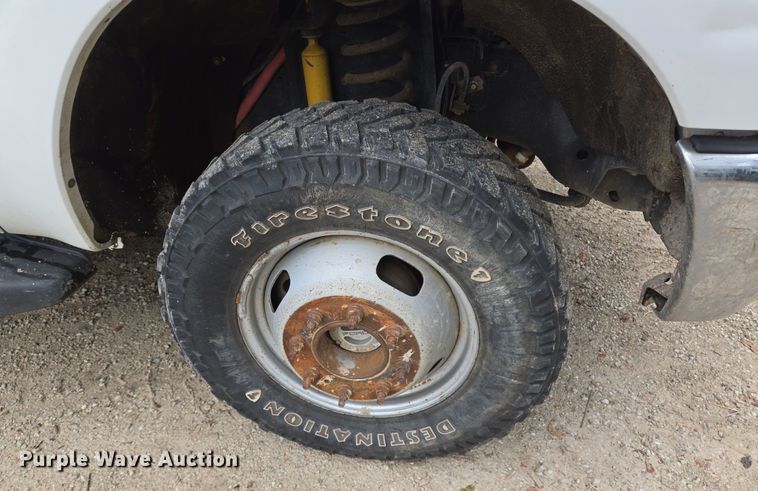 image for item EQ2501 2012 Ford F350 Super Duty XL flatbed pickup truck