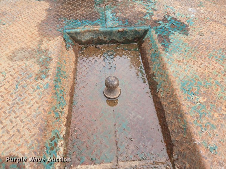 image for item EQ2503 2012 Ford F350 Super Duty XL flatbed pickup truck