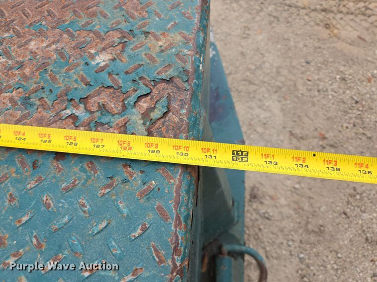 image for item EQ2503 2012 Ford F350 Super Duty XL flatbed pickup truck