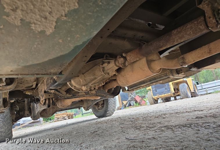 image for item EQ2503 2012 Ford F350 Super Duty XL flatbed pickup truck