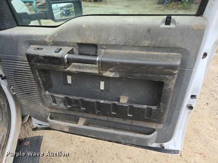 image for item EQ2503 2012 Ford F350 Super Duty XL flatbed pickup truck