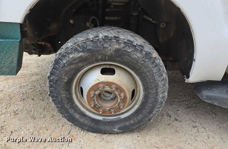 image for item EQ2503 2012 Ford F350 Super Duty XL flatbed pickup truck