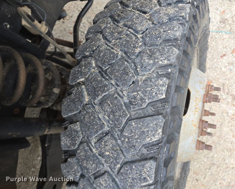 image for item EQ2503 2012 Ford F350 Super Duty XL flatbed pickup truck