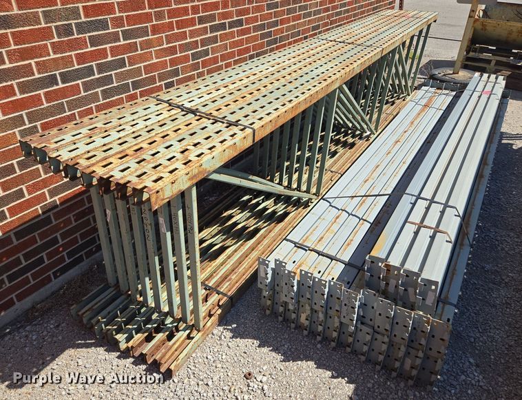 image for item EQ3502 Keystone pallet racking