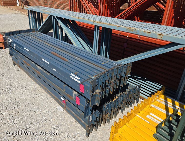 image for item EQ3504 T-Bolt pallet racking 