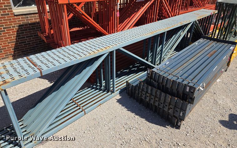 image for item EQ3504 T-Bolt pallet racking 