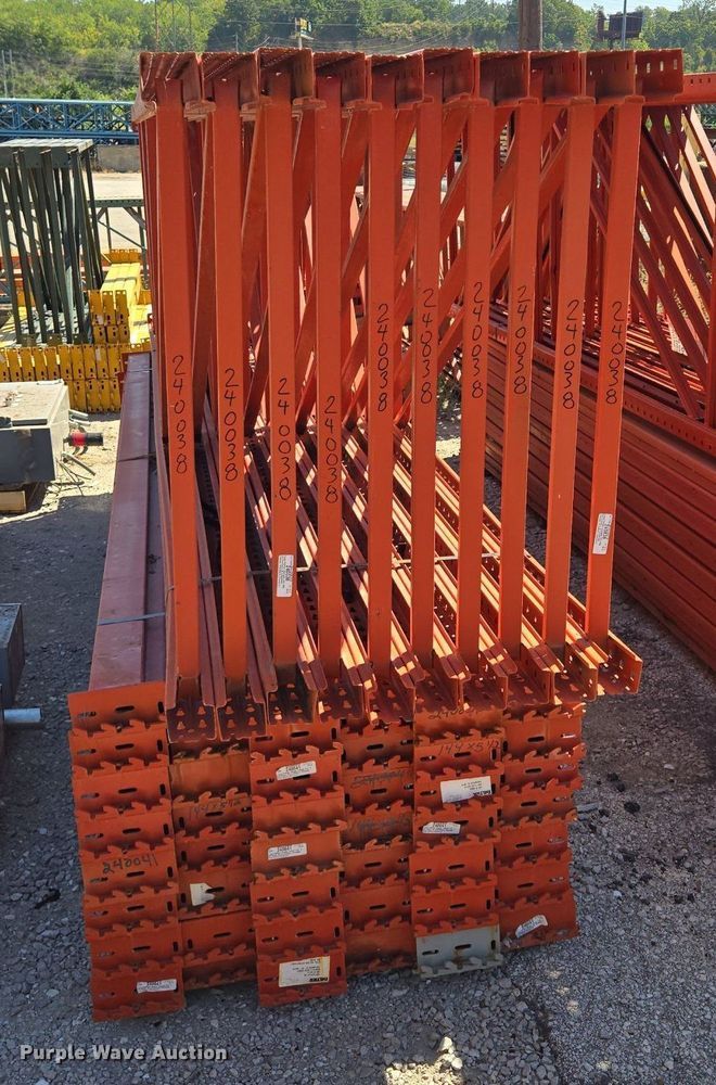 image for item EQ3510 Paltier pallet racking 