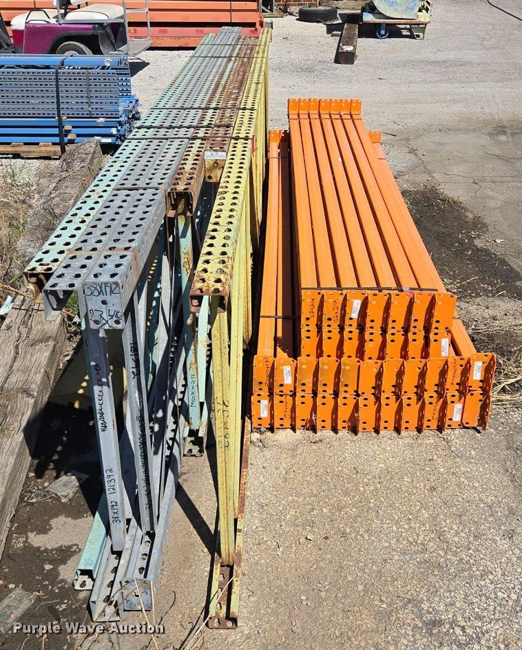 image for item EQ3515 Teardrop  pallet racking 