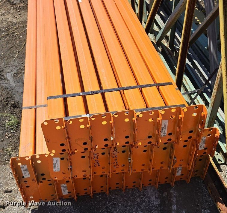 image for item EQ3515 Teardrop  pallet racking 