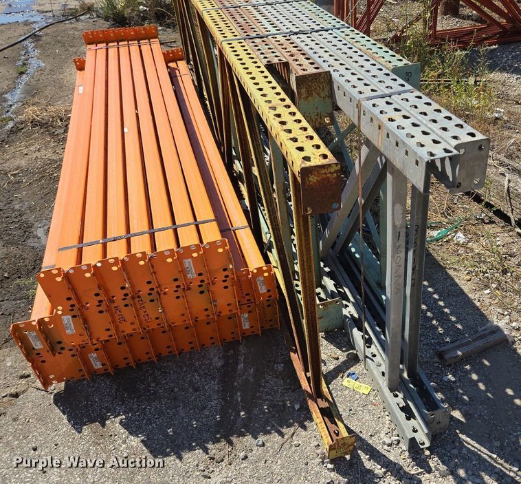 image for item EQ3515 Teardrop  pallet racking 