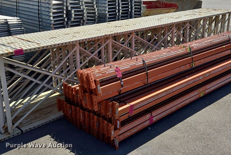 image for item EQ3516 Teardrop pallet racking 