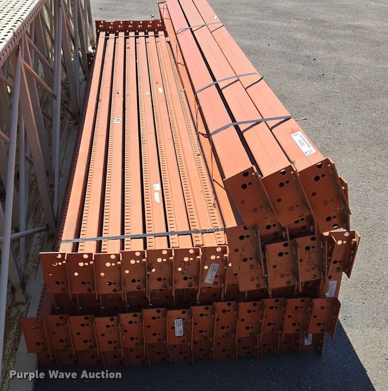 image for item EQ3516 Teardrop pallet racking 