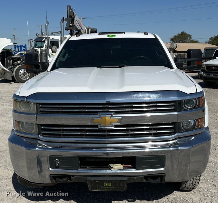 image for item IB9457 2015 Chevrolet  Silverado 3500HD utility / service truck