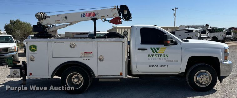 image for item IB9457 2015 Chevrolet  Silverado 3500HD utility / service truck