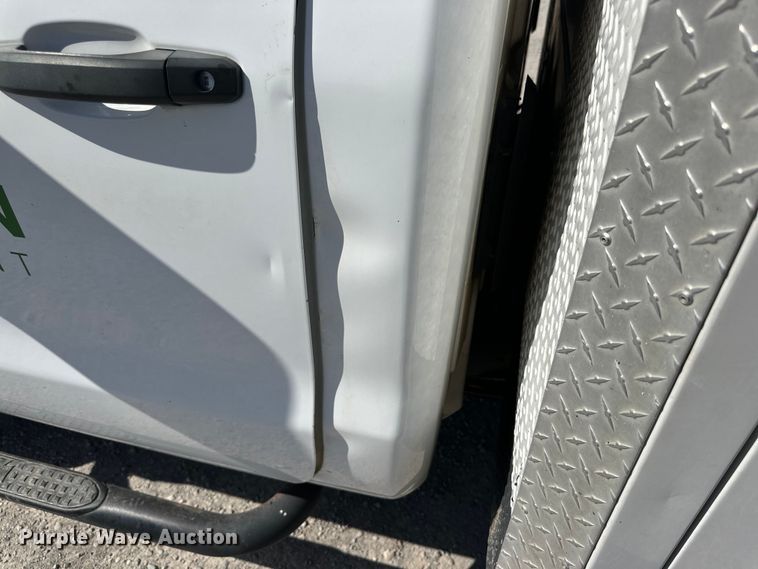 image for item IB9457 2015 Chevrolet  Silverado 3500HD utility / service truck