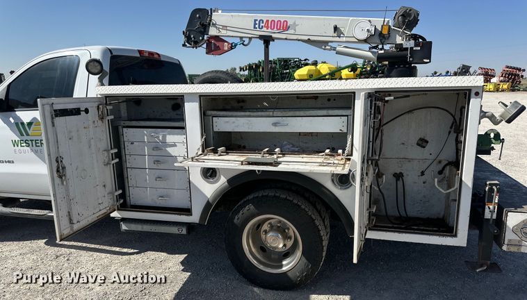 image for item IB9457 2015 Chevrolet  Silverado 3500HD utility / service truck