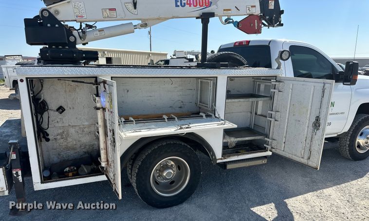 image for item IB9457 2015 Chevrolet  Silverado 3500HD utility / service truck