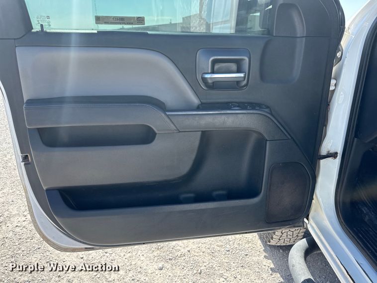 image for item IB9457 2015 Chevrolet  Silverado 3500HD utility / service truck