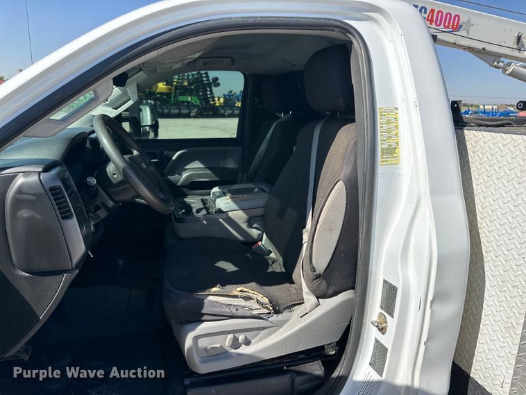 image for item IB9457 2015 Chevrolet  Silverado 3500HD utility / service truck